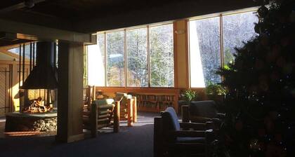 Lakeridge Family Retreat 3-bedroom Townhouse