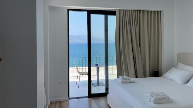 高级双人房, 阳台, 海景 | 免费 WiFi