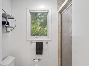 Towels - Spacious Coastal Home Near Bethany Beach (Bethany Beach)
