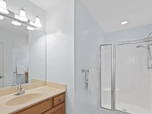 Towels - Spacious Coastal Home Near Bethany Beach (Bethany Beach)