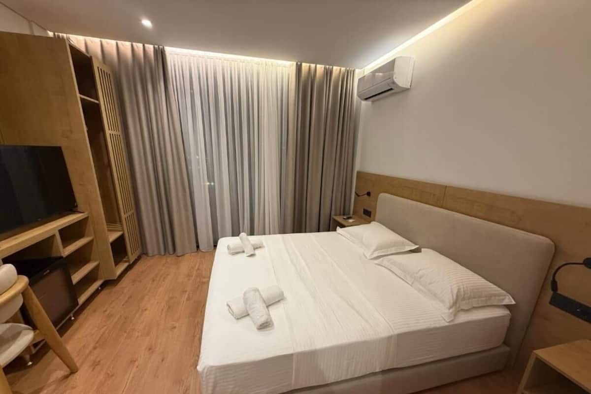 エコノミー トリプルルーム バルコニー ガーデンビュー