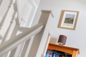 Interior - Stylish York Home | Free Parking | Sleeps 4 - Pass the Keys (York)