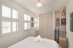2 Schlafzimmer, Bügeleisen/Bügelbrett, kostenloses WLAN, Bettwäsche