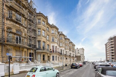 Arty Character Apartment | Steps from the Seafront - Pass the Keys