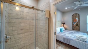 House (3 Bedrooms) | Interior - Pool, Boat Dock, Balcony w/ Bay Views Cooper's Hawk by Avantstay (Corpus Christi)
