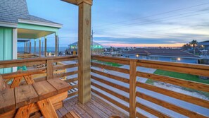 House (3 Bedrooms) | Interior - Pool, Boat Dock, Balcony w/ Bay Views Cooper's Hawk by Avantstay (Corpus Christi)