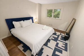 4 makuuhuonetta, silitysrauta/-lauta, internet, vuodevaatteet