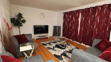 Nhà, 3 phòng ngủ | Phòng khách