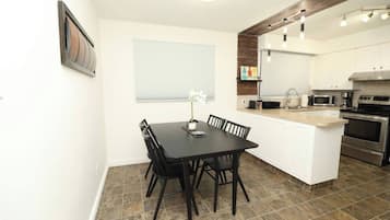 Nhà, 3 phòng ngủ | Phòng ăn