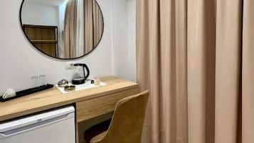 Quarto casal luxo, sacada, vista para o jardim | Parte interna