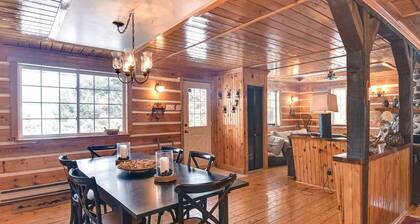 Country cottage on the banks of the Rouge River