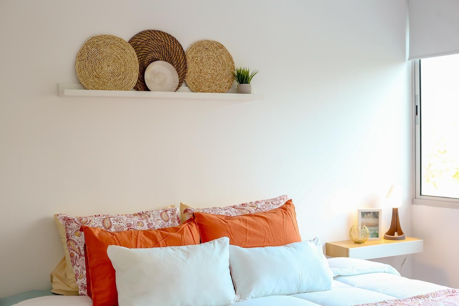 2 bedrooms, bed sheets