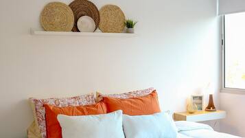 2 bedrooms, bed sheets