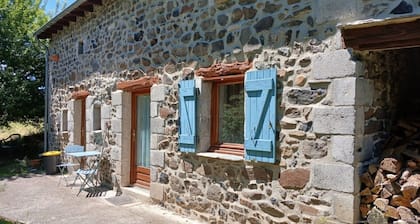 Gästezimmer „Jurten-Unterkunft“ mit Bergblick und gemeinsamem Garten