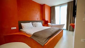 Superior Studio, Bathtub | In-room safe, individually furnished, desk, blackout drapes