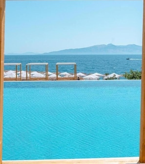 Outdoor pool - San Angelo Luxury Studios - Adults Only (Saranda)