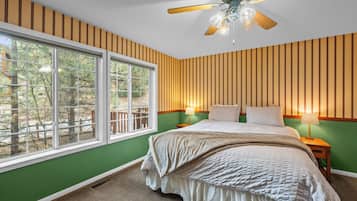 Casa básica, sacada, vista para a montanha