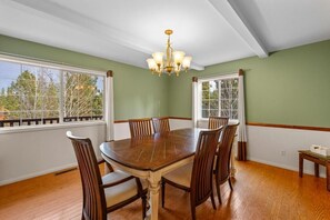 Basic House, Balcony, Mountain View | Dining - Big Bear Nest at Eagle Mountain (Big Bear Lake)