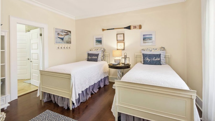 Authentic Ocean Springs Cottage