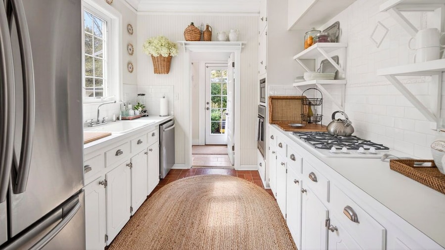 Authentic Ocean Springs Cottage
