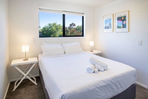 Affordable Family Stay Near Northlands Mall