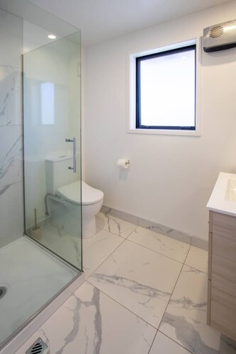 Affordable Family Stay Near Northlands Mall