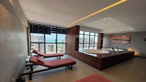 Ảnh chưa phân loại, 2 trong số 16 ảnh, nút