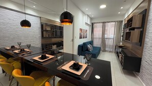 Ảnh chưa phân loại, 4 trong số 16 ảnh, nút
