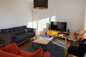 TV, books - Crozon soleil ! (Crozon)