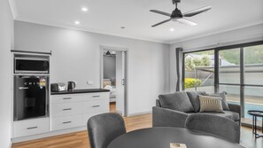 Interior - Route 86 Bright stunning holiday home with private pool. (Bright)