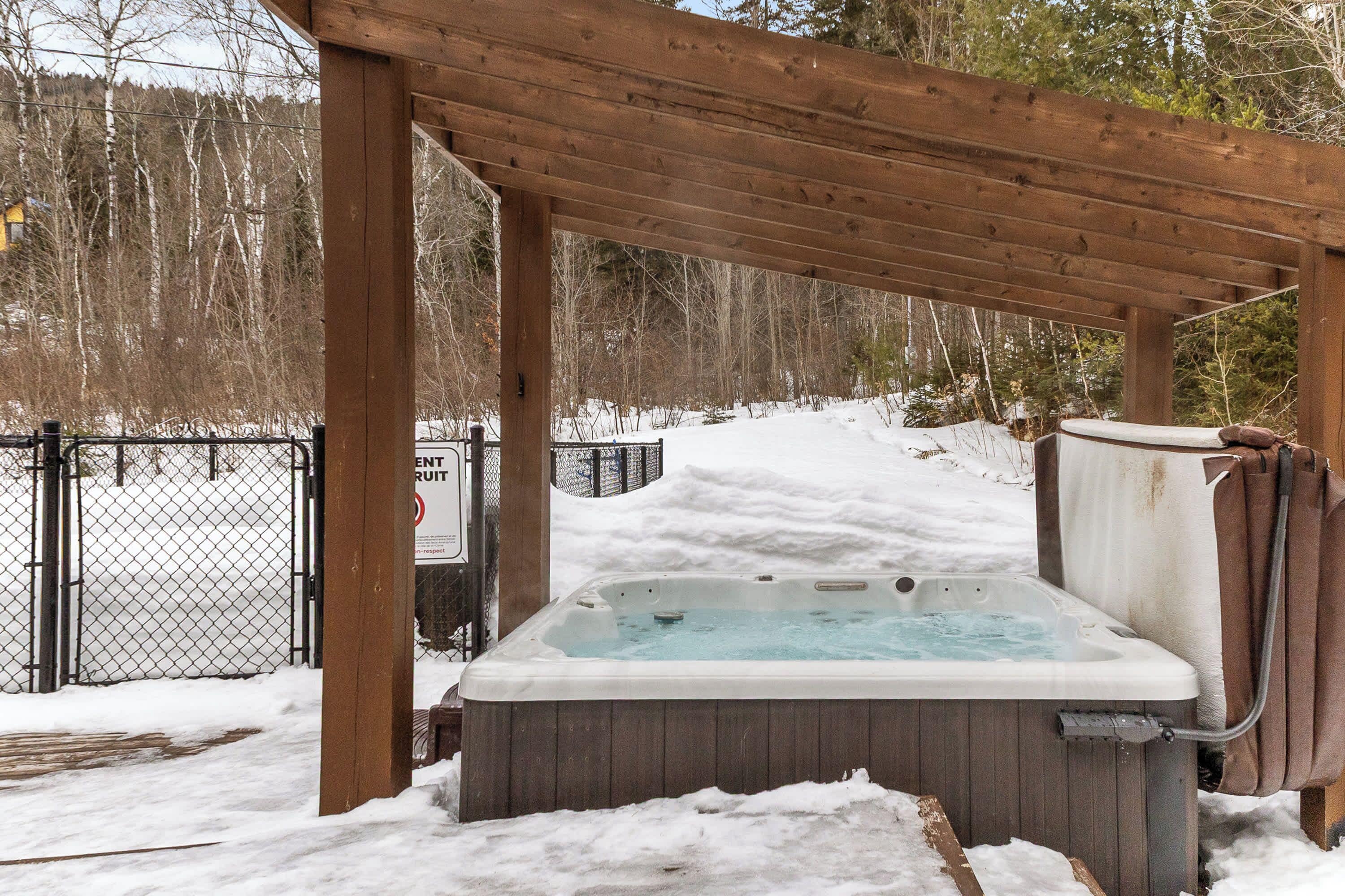 Bañera de hidromasaje exterior