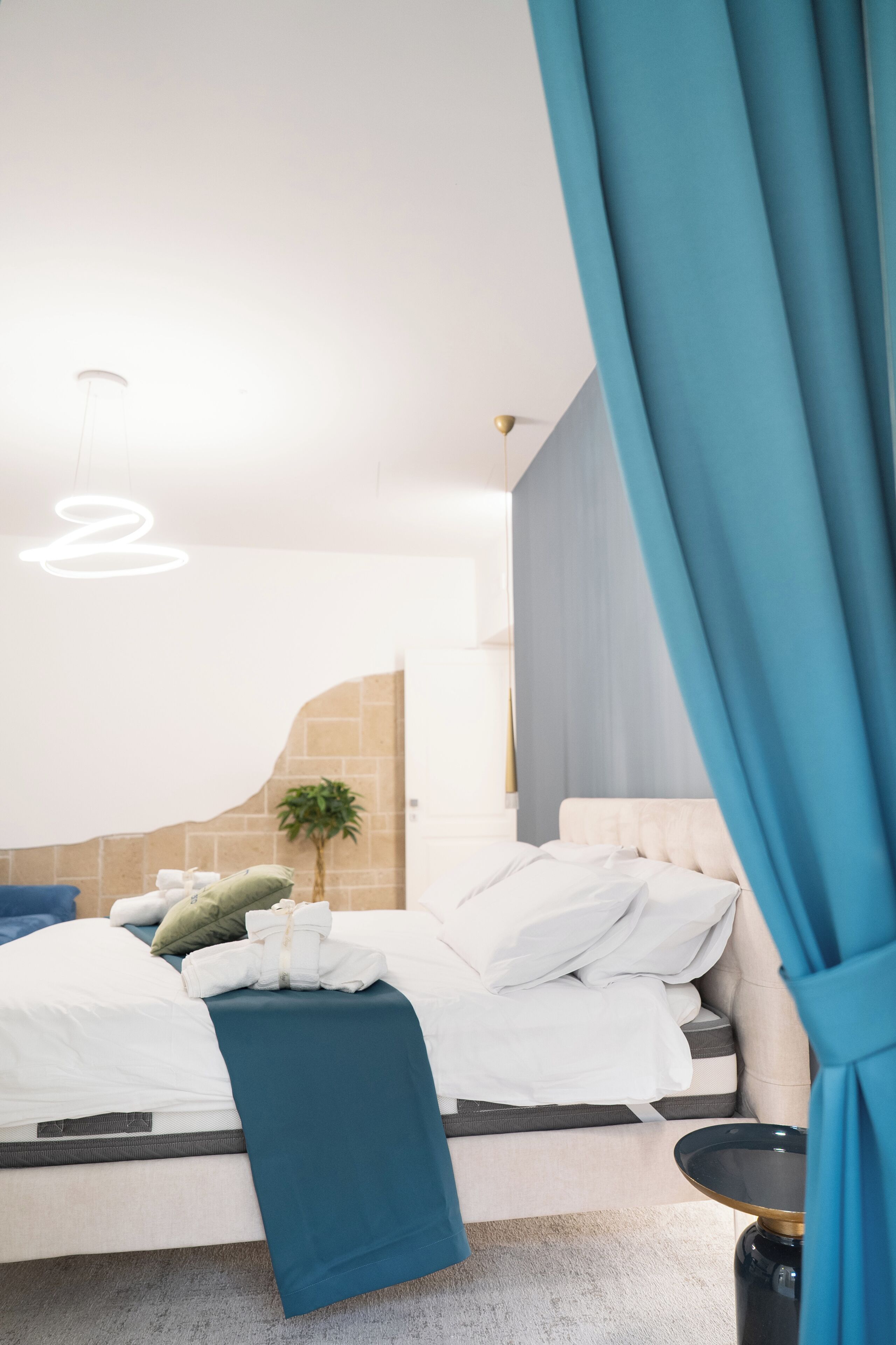 ラグジュアリー 4 人部屋