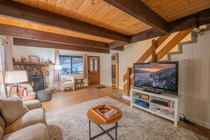 Basic House, Balcony, Mountain View | Living area - Big Bear Moonridge Escape (Big Bear Lake)