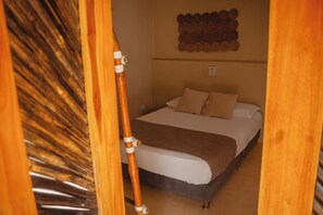 Standard Double Room - Makai Beach Hostel (Turbo, Necoclí)