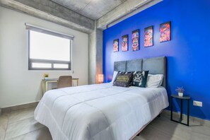 1 bedroom, desk, iron/ironing board, WiFi - ¡Céntrico & Nuevo! 1 Queen Bed + Double Sofa Bed (Monterrey)