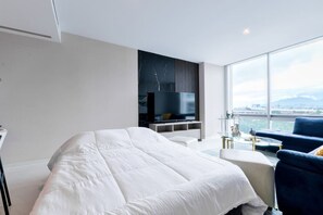 Desk, iron/ironing board, WiFi, bed sheets - ¡Luxury in Santa Lucía! Parking, Gym & Pool 6 ppl (Monterrey)
