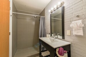 Hair dryer - ¡A pasos de Santa Lucía! 1 King & 2 Queen Bed 7Ppl (Monterrey)