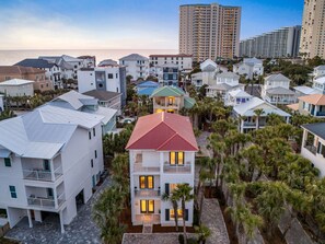 Exterior - Gulfside Oasis {50 Steps to BEACH}{Heated Pool} (Miramar Beach)