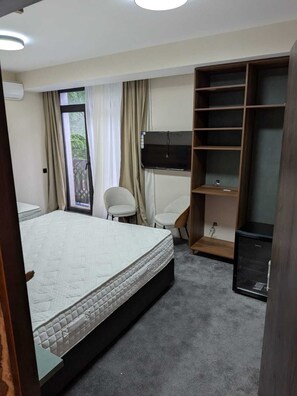 In-room safe, soundproofing, free WiFi - Borjomind Hotel BORJOMI (Borjomi)