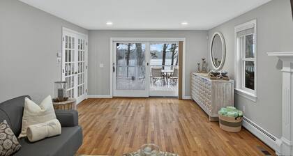 Pinewater Grand Lodge • Waterfront • Private beach • Kayaks