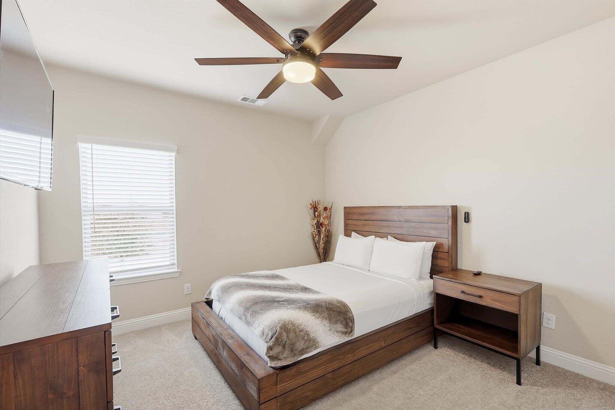 Desk, iron/ironing board, travel crib, WiFi