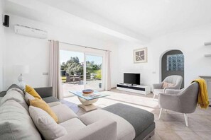 Smart TV, video games, ping pong - Casa Jardim - Three Bedroom Villa, Sleeps 6 (Loulé)