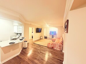 Interior - Modern 2BR/2BA — 1st Floor, Minutes from the Ocean (Boynton Beach)