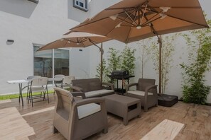 Outdoor dining - Malibu Residential 3BD | Lia (San Miguel de Cozumel)