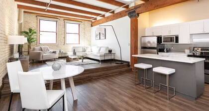 Executive Loft - Exchange District | 1 Bed | 1 Bath |