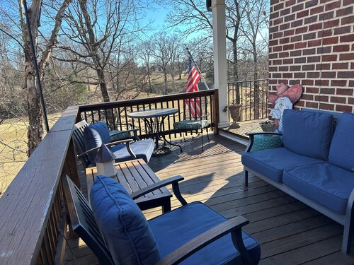 The Clubhouse @ Grand Oaks in charming Oxford, only 5 min from The Square