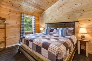 3 bedrooms, iron/ironing board, travel cot, WiFi