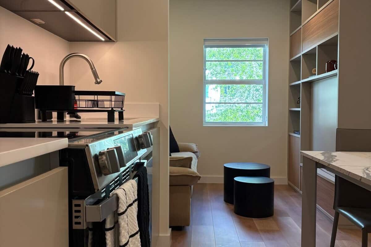 Apartemen Deluks | Setrika/meja setrika dan Wi-Fi gratis