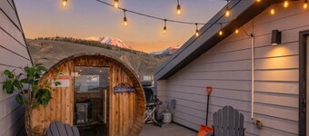 Summit Retreat | Rooftop Sauna • Mtn Views