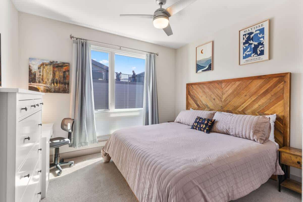 3 bedrooms, iron/ironing board, travel crib, WiFi